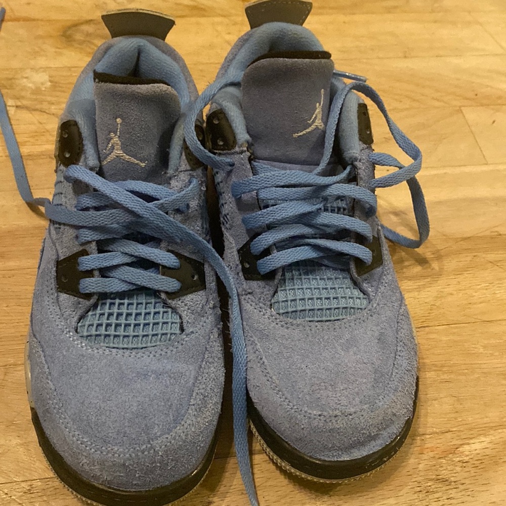 Jordan 4 unc